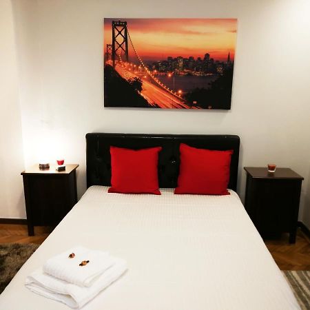 Martini Studio Apartment Букурещ Екстериор снимка