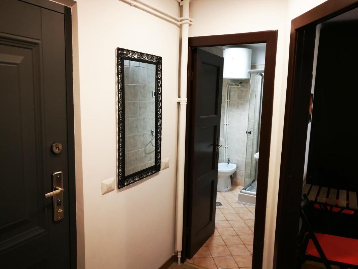 Martini Studio Apartment Букурещ Екстериор снимка